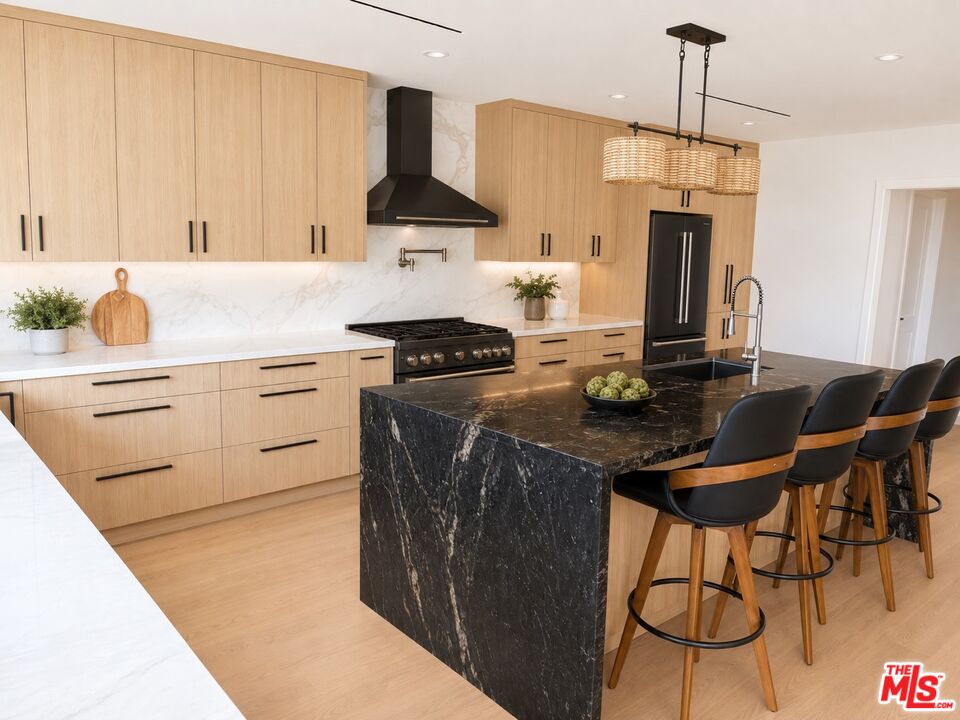 2252 Gloaming Way