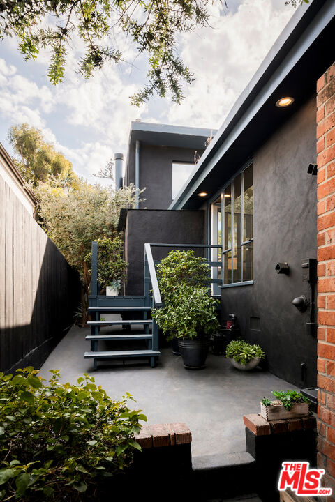 295 Mabery Rd