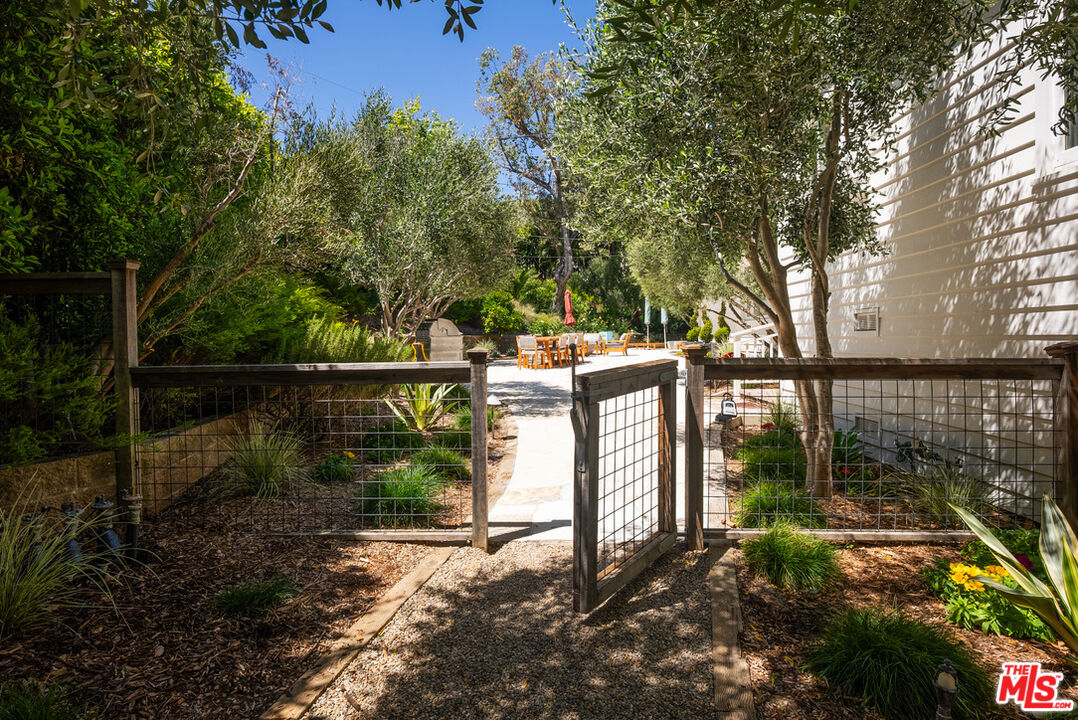 6456 Sycamore Meadows Dr