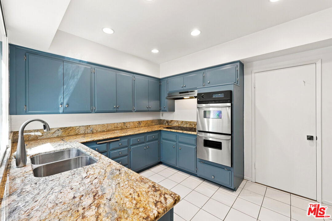 3500 W Manchester Blvd Unit: 23