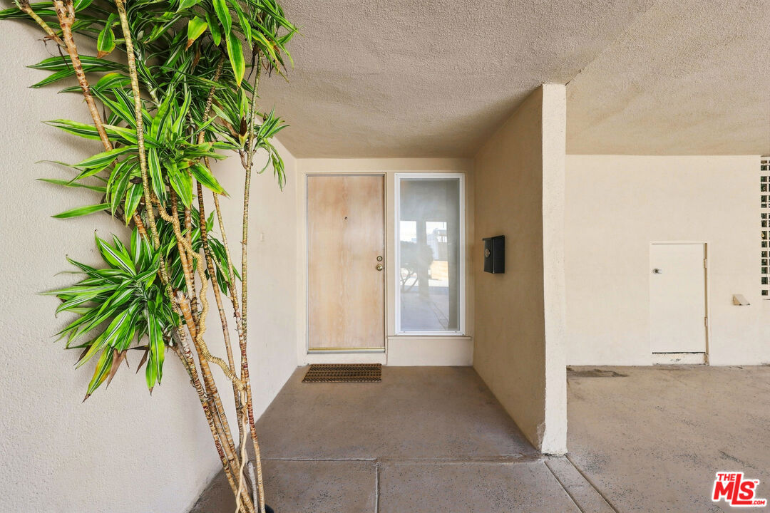 3500 W Manchester Blvd Unit: 23