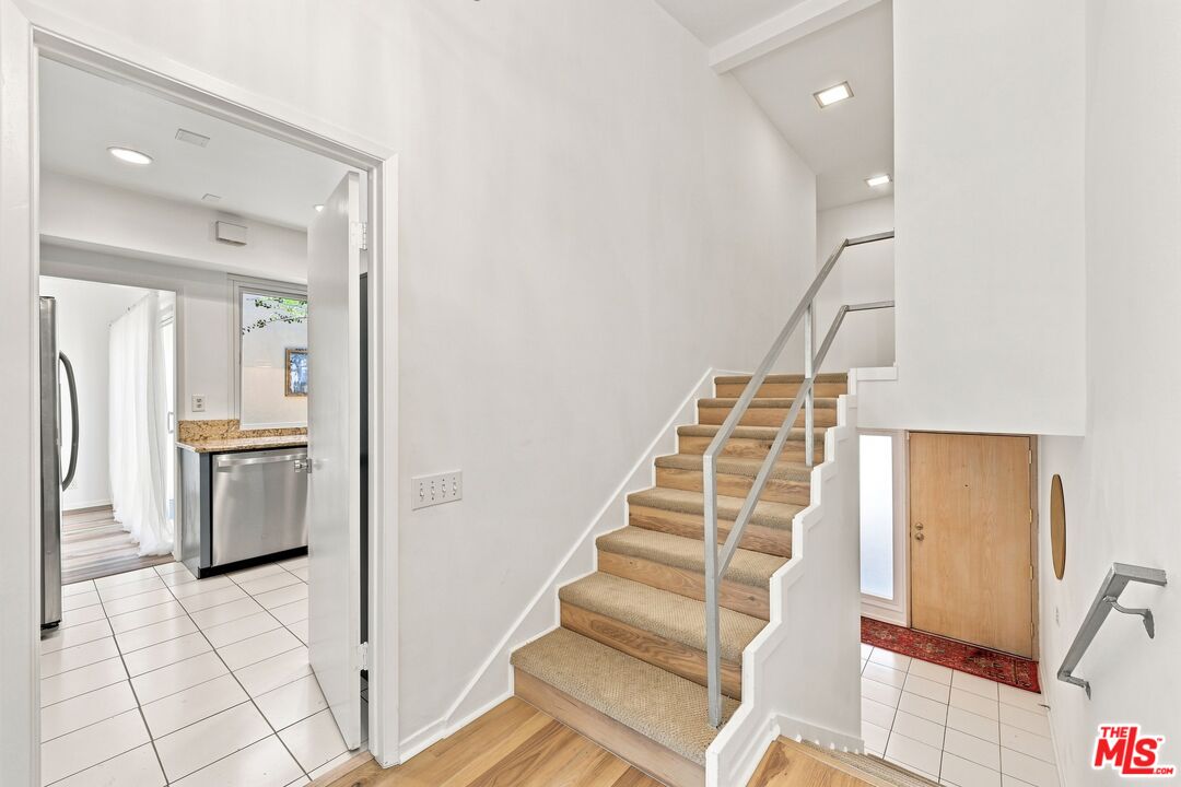 3500 W Manchester Blvd Unit: 23