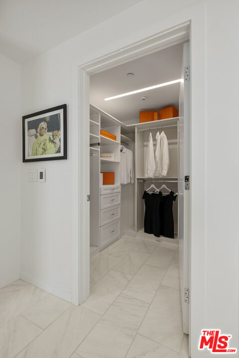 9000 W 3rd St Unit: 304