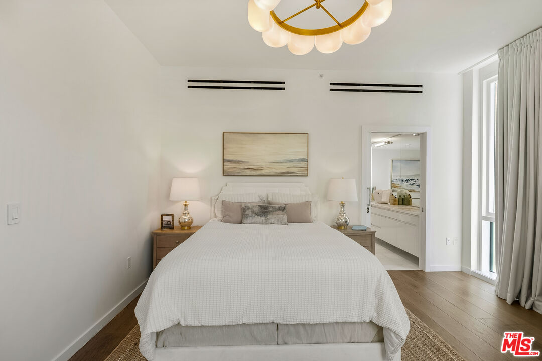 9000 W 3rd St Unit: 304