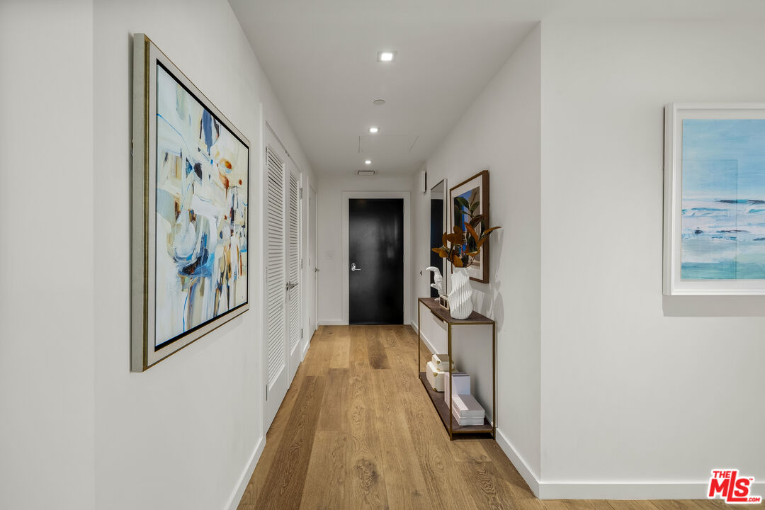 9000 W 3rd St Unit: 304
