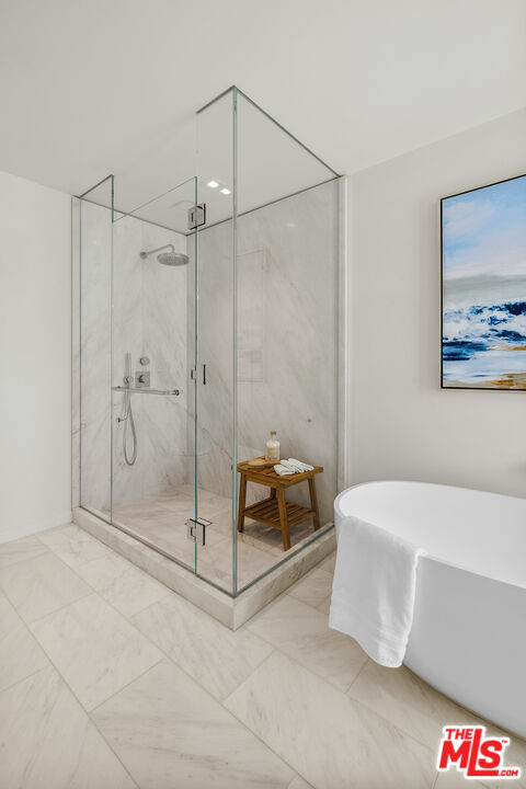 9000 W 3rd St Unit: 304