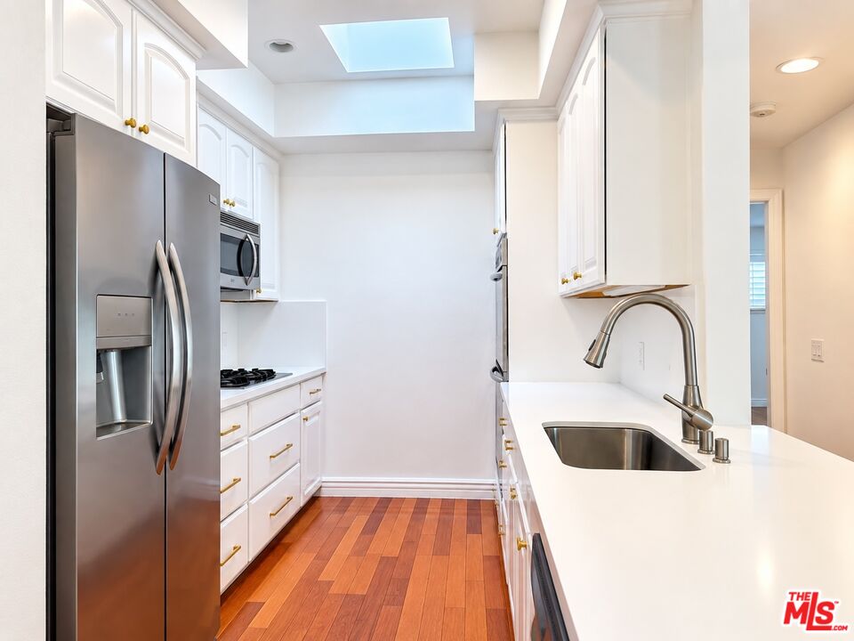 1135 Rexford Dr Unit: 403