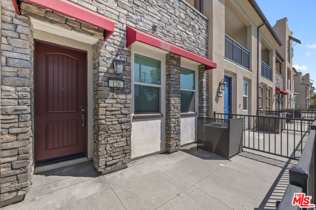 126 Dove Lndg
