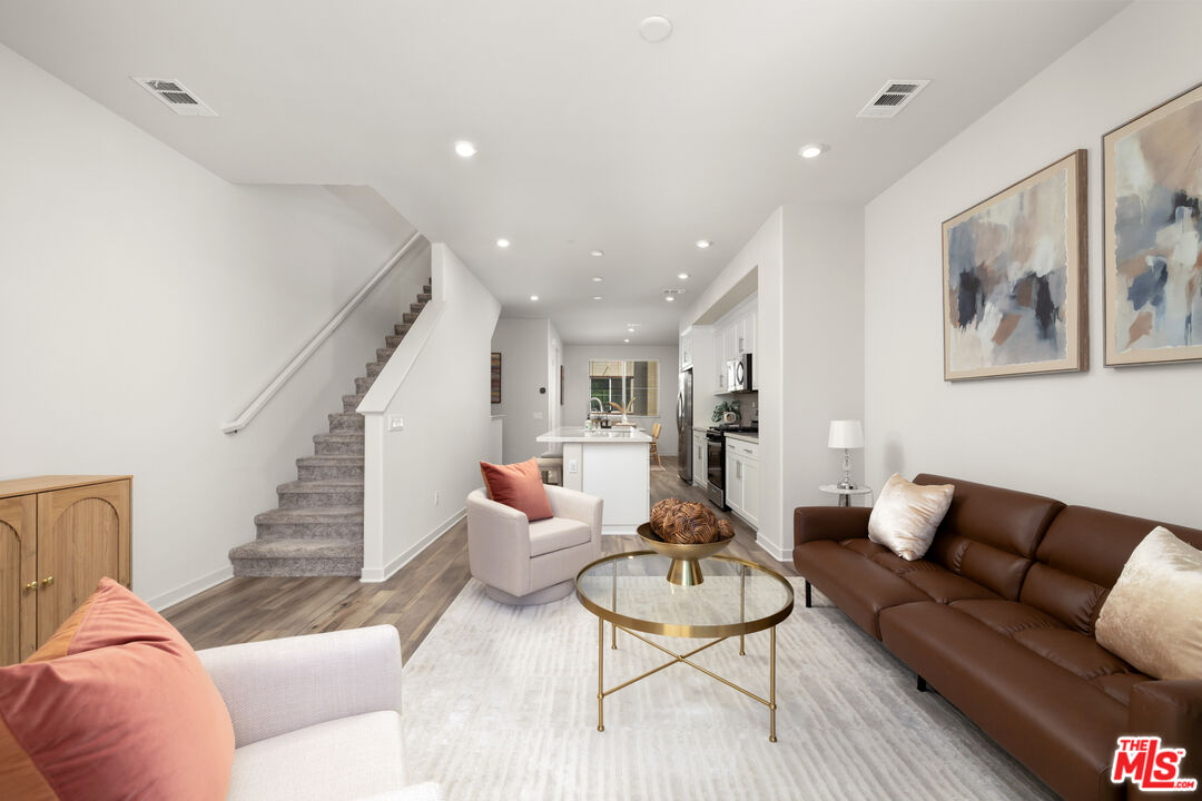 126 Dove Lndg