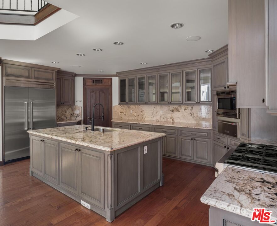 123 Fremont Pl