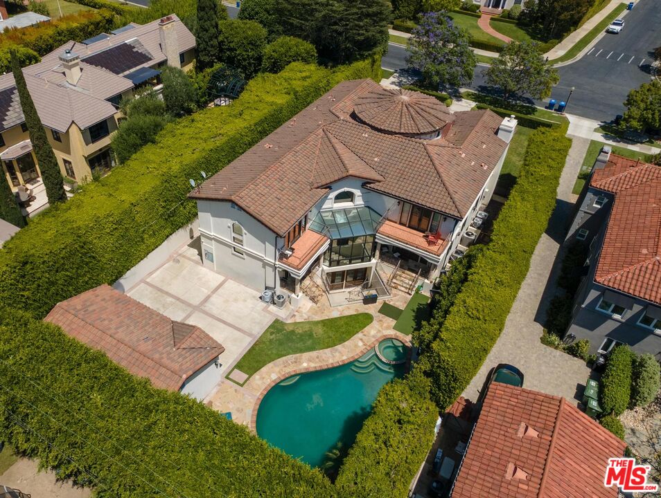 123 Fremont Pl