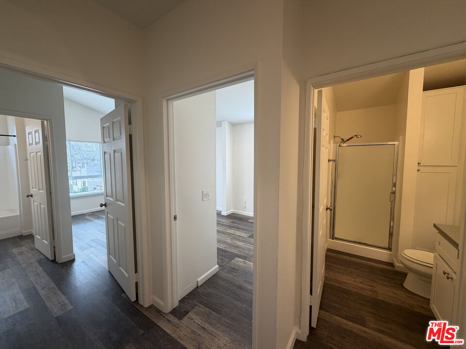 1127 Glenville Dr Unit: Unit 2