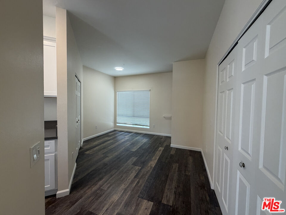 1127 Glenville Dr Unit: Unit 2
