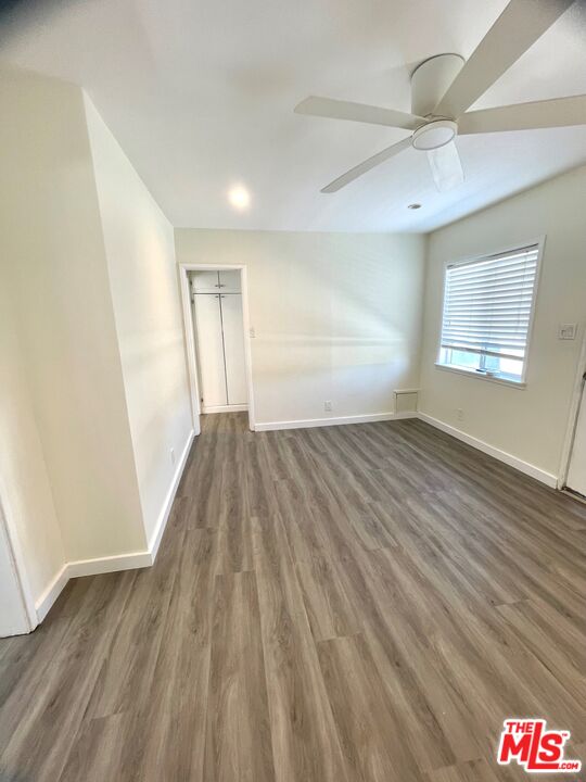 838 N Ridgewood Pl