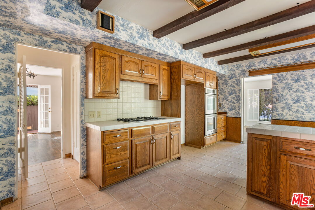 1007 Matilija Rd