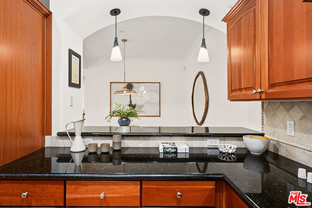 1511 Camden Ave Unit: 103