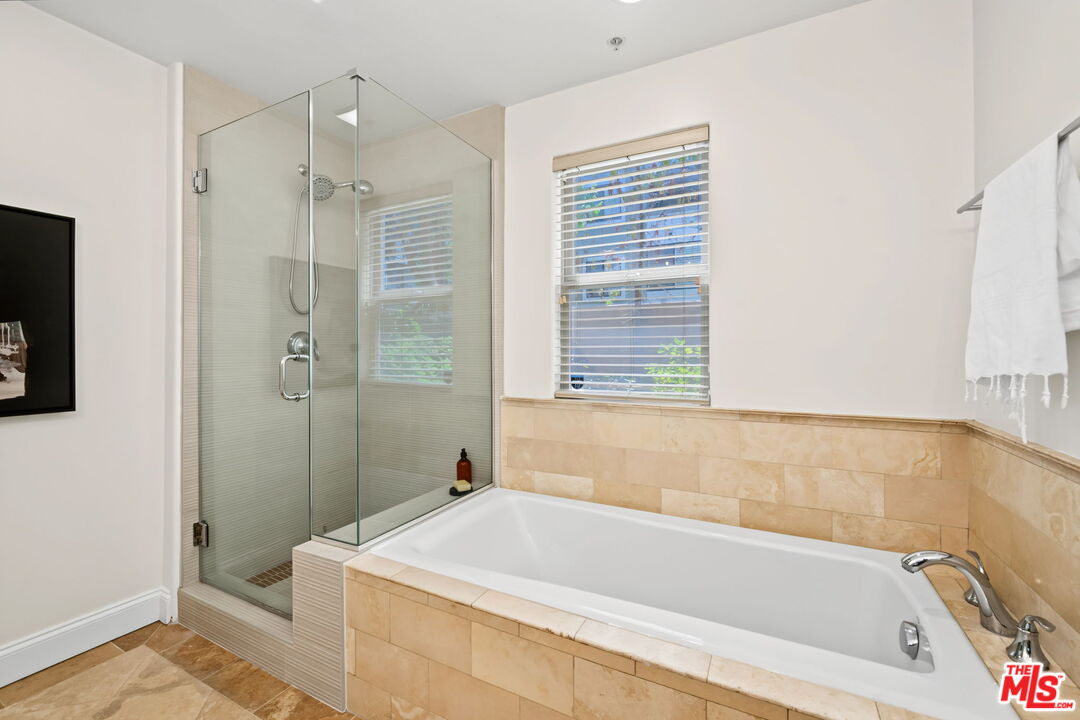 1511 Camden Ave Unit: 103