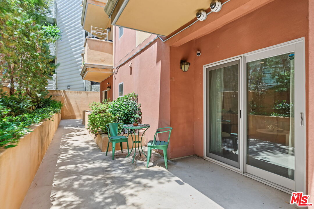 1511 Camden Ave Unit: 103