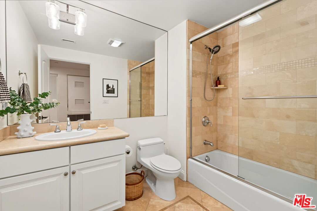 1511 Camden Ave Unit: 103