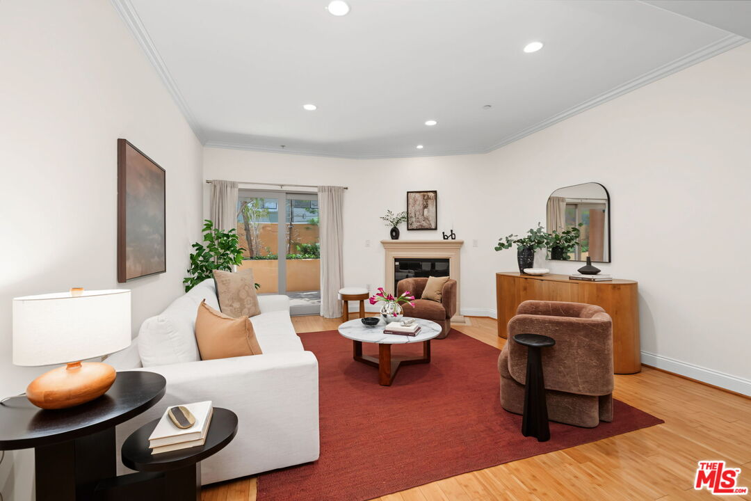 1511 Camden Ave Unit: 103