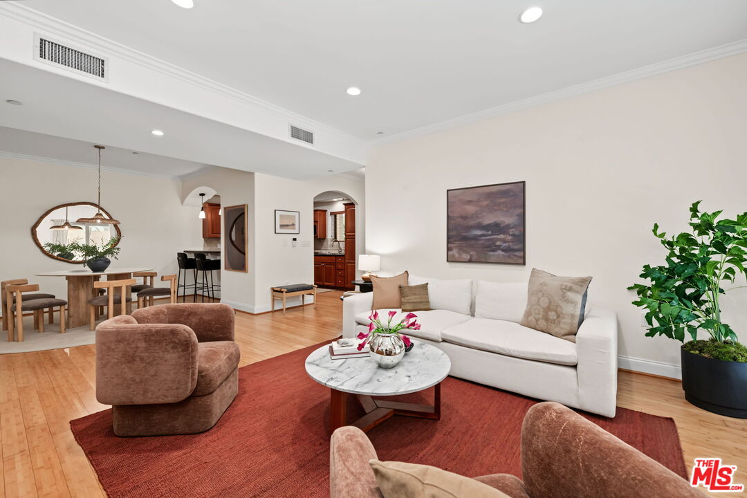 1511 Camden Ave Unit: 103