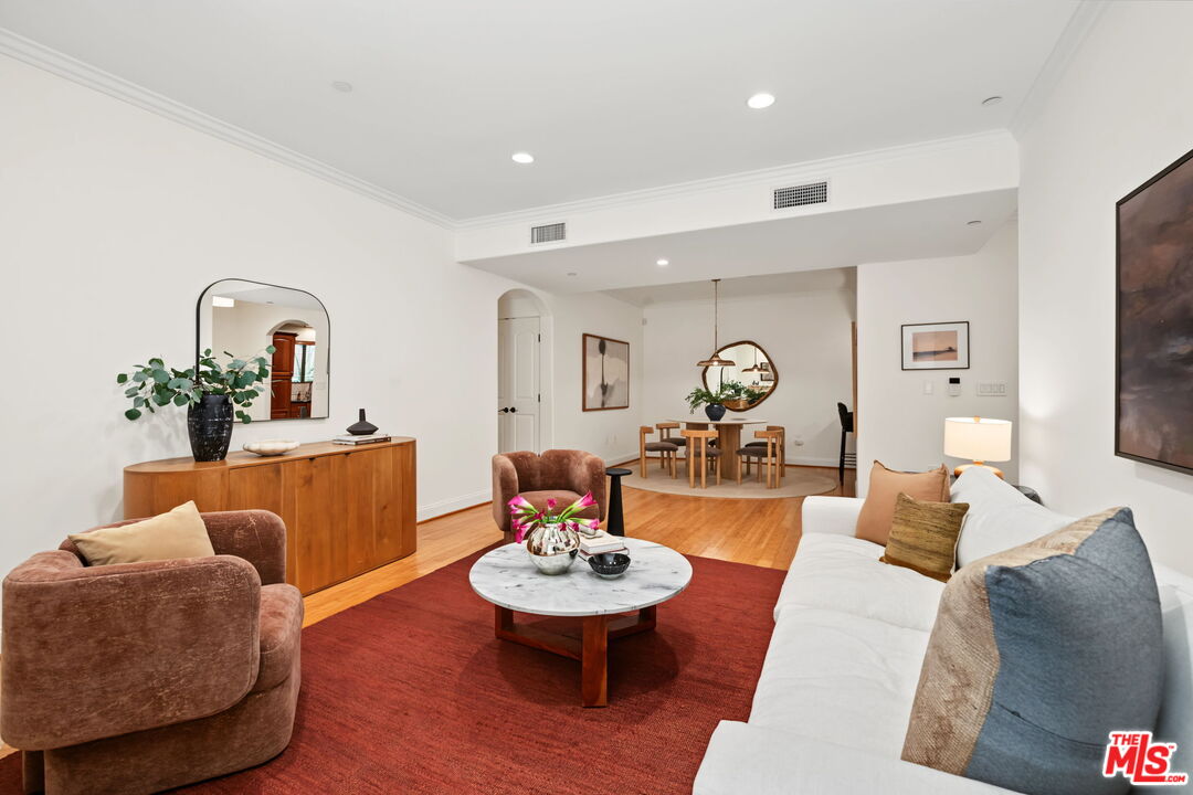 1511 Camden Ave Unit: 103