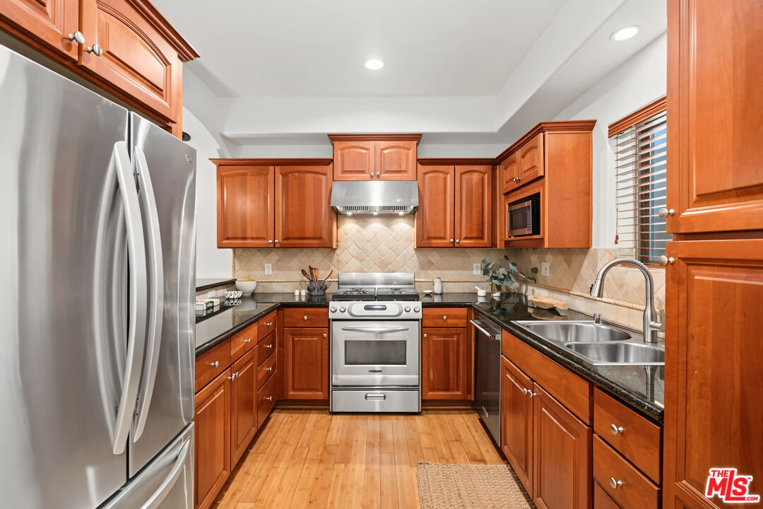 1511 Camden Ave Unit: 103