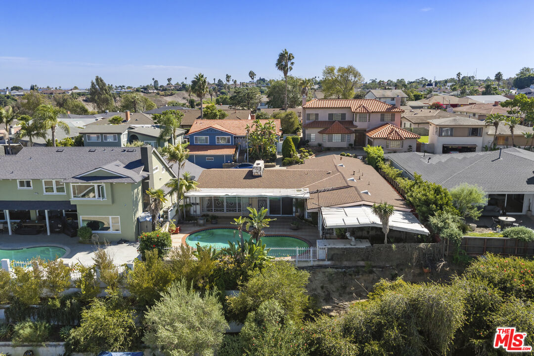 4555 Don Diego Dr