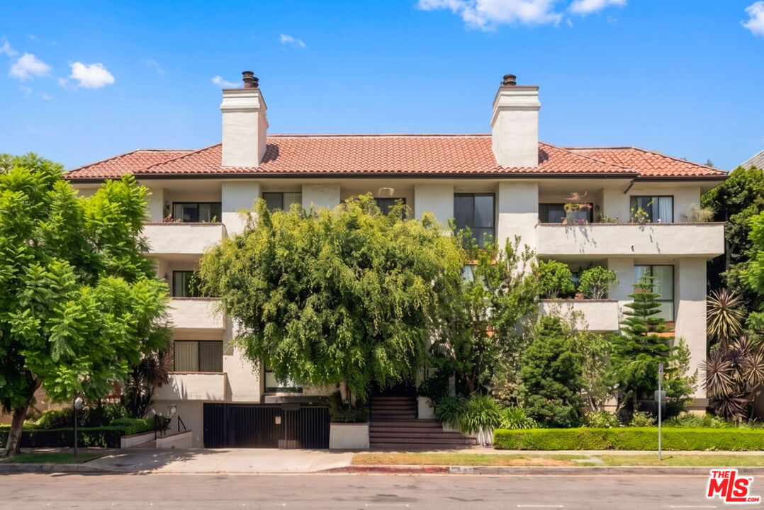 11755 Montana Ave Unit: 208