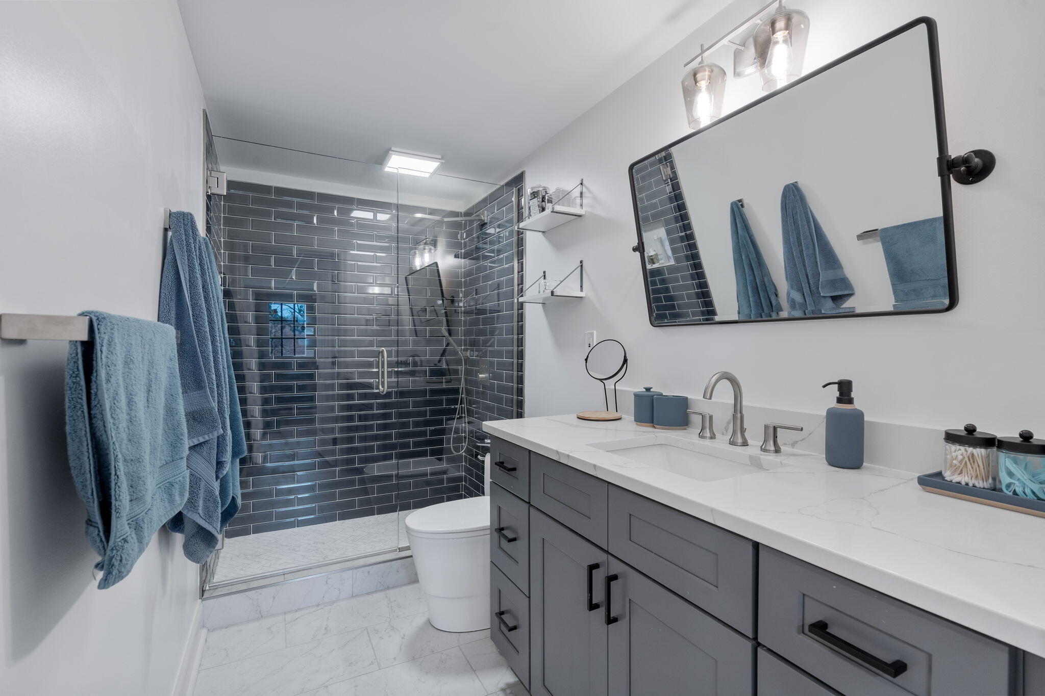 823 Brookhollow Lane