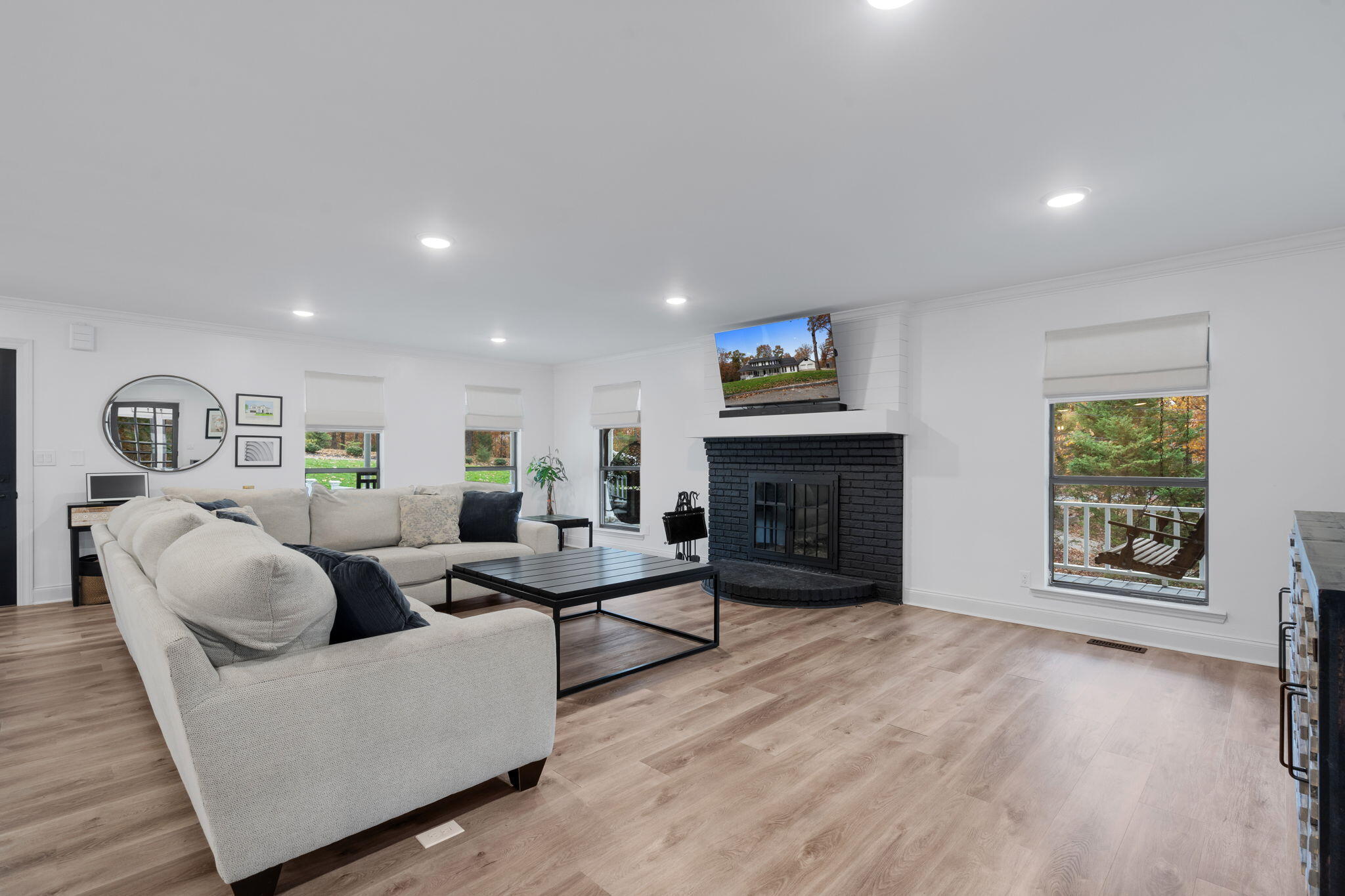 823 Brookhollow Lane