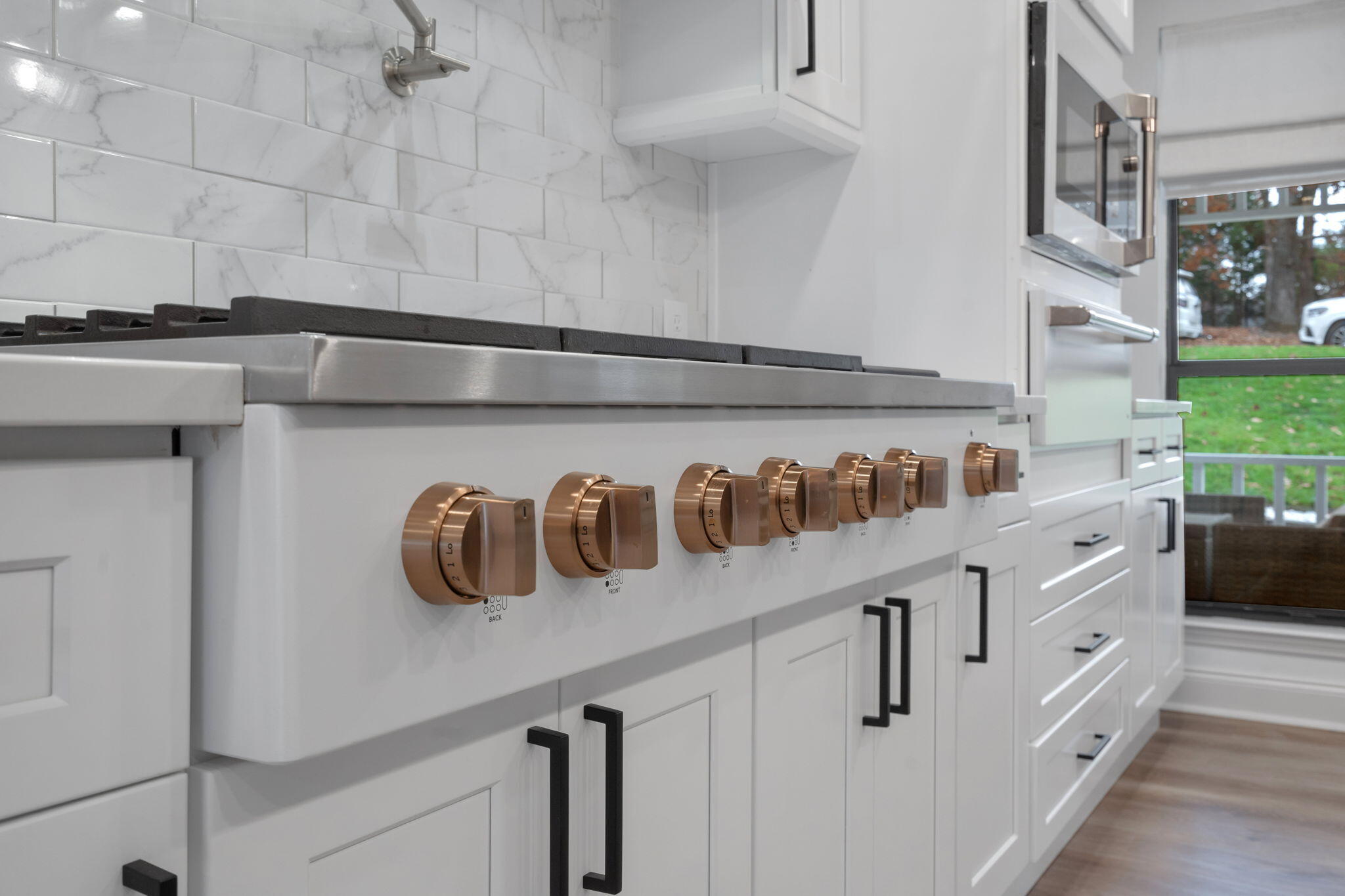 823 Brookhollow Lane