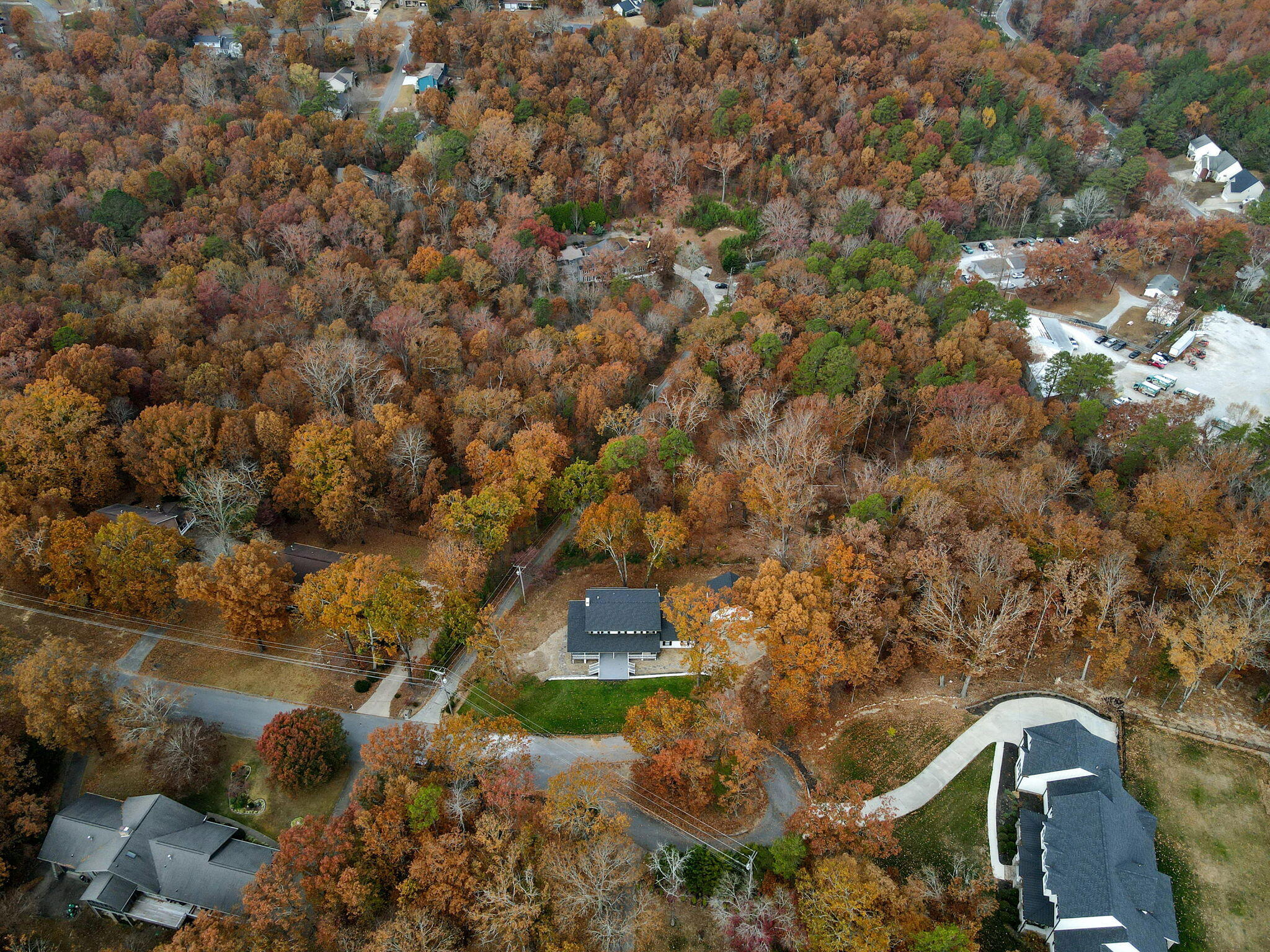 823 Brookhollow Lane