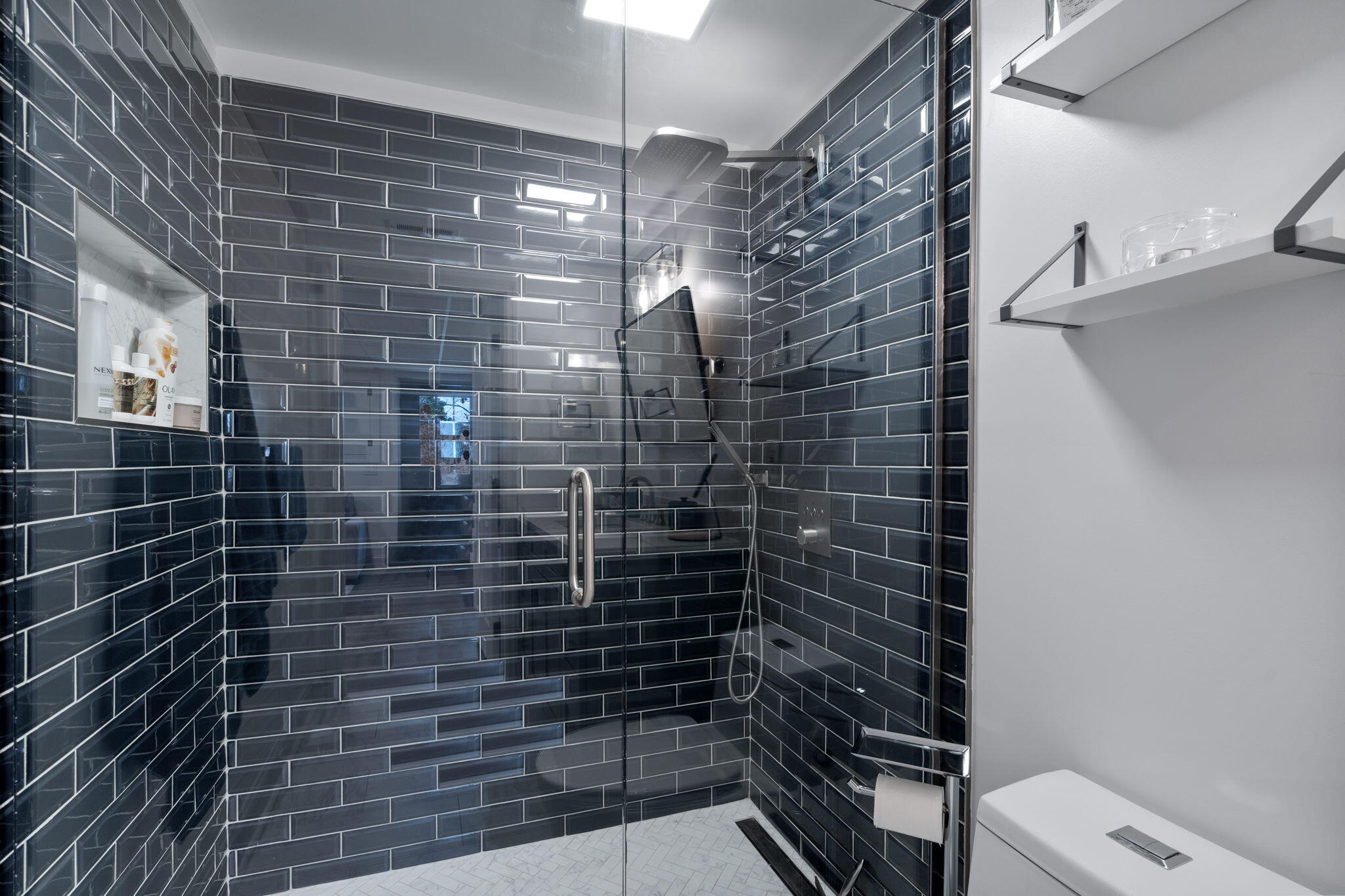 823 Brookhollow Lane