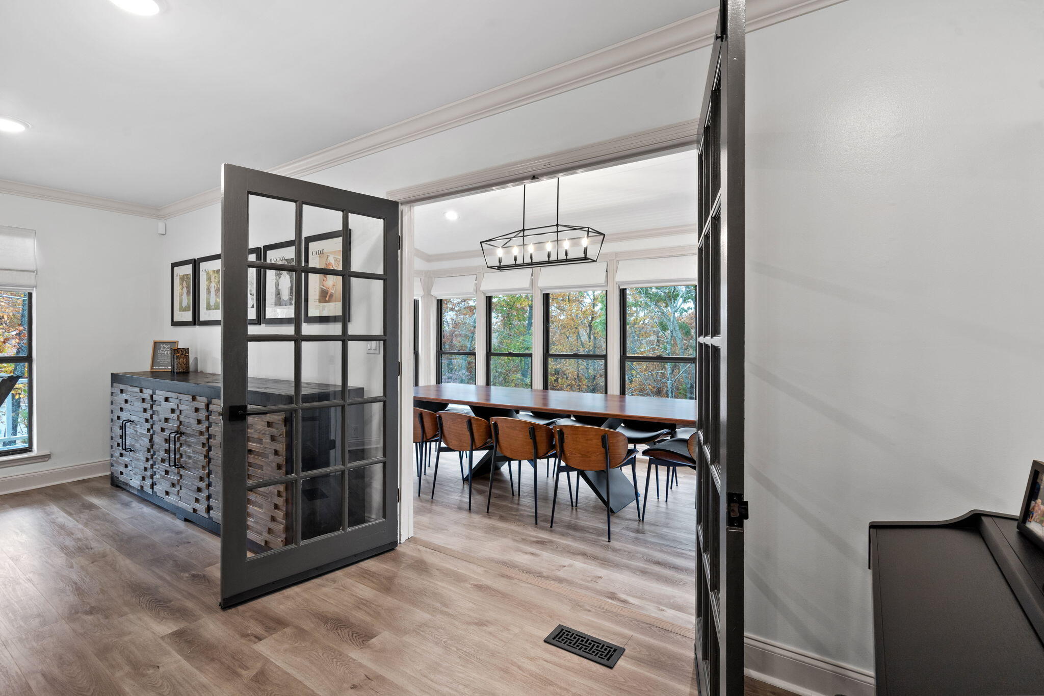 823 Brookhollow Lane