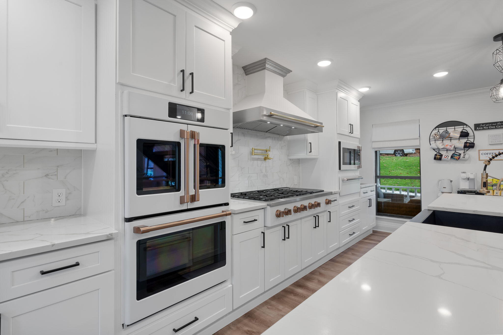 823 Brookhollow Lane