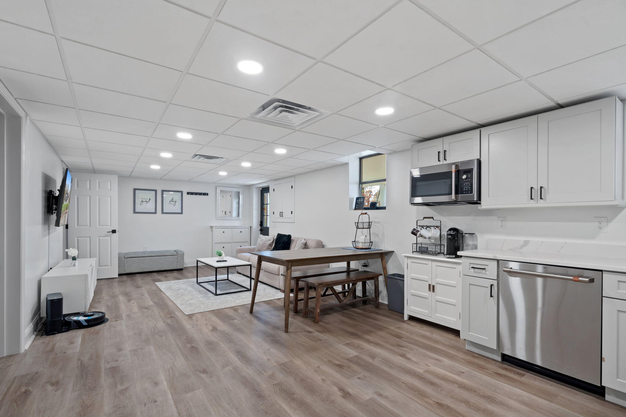 823 Brookhollow Lane