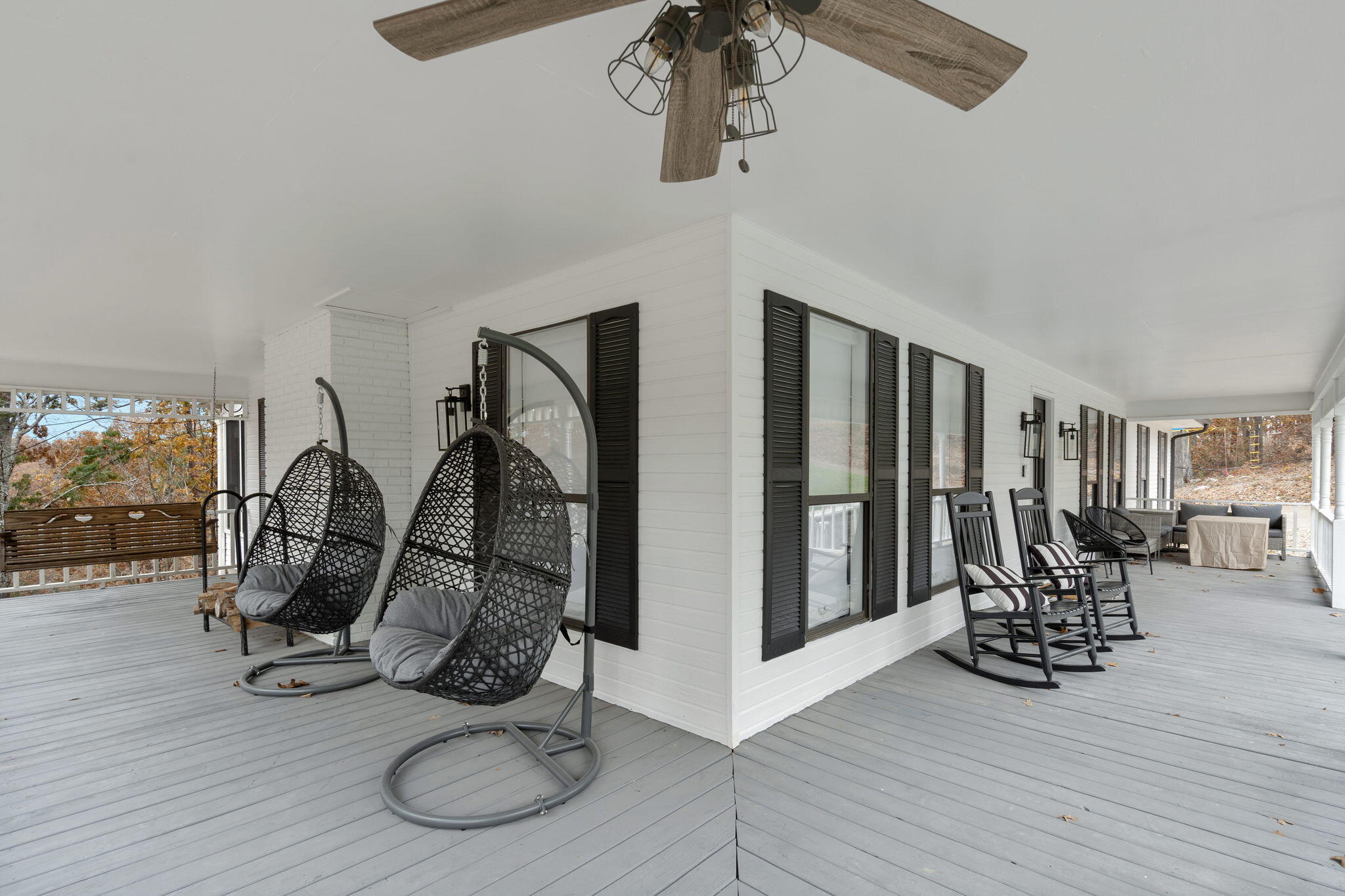 823 Brookhollow Lane