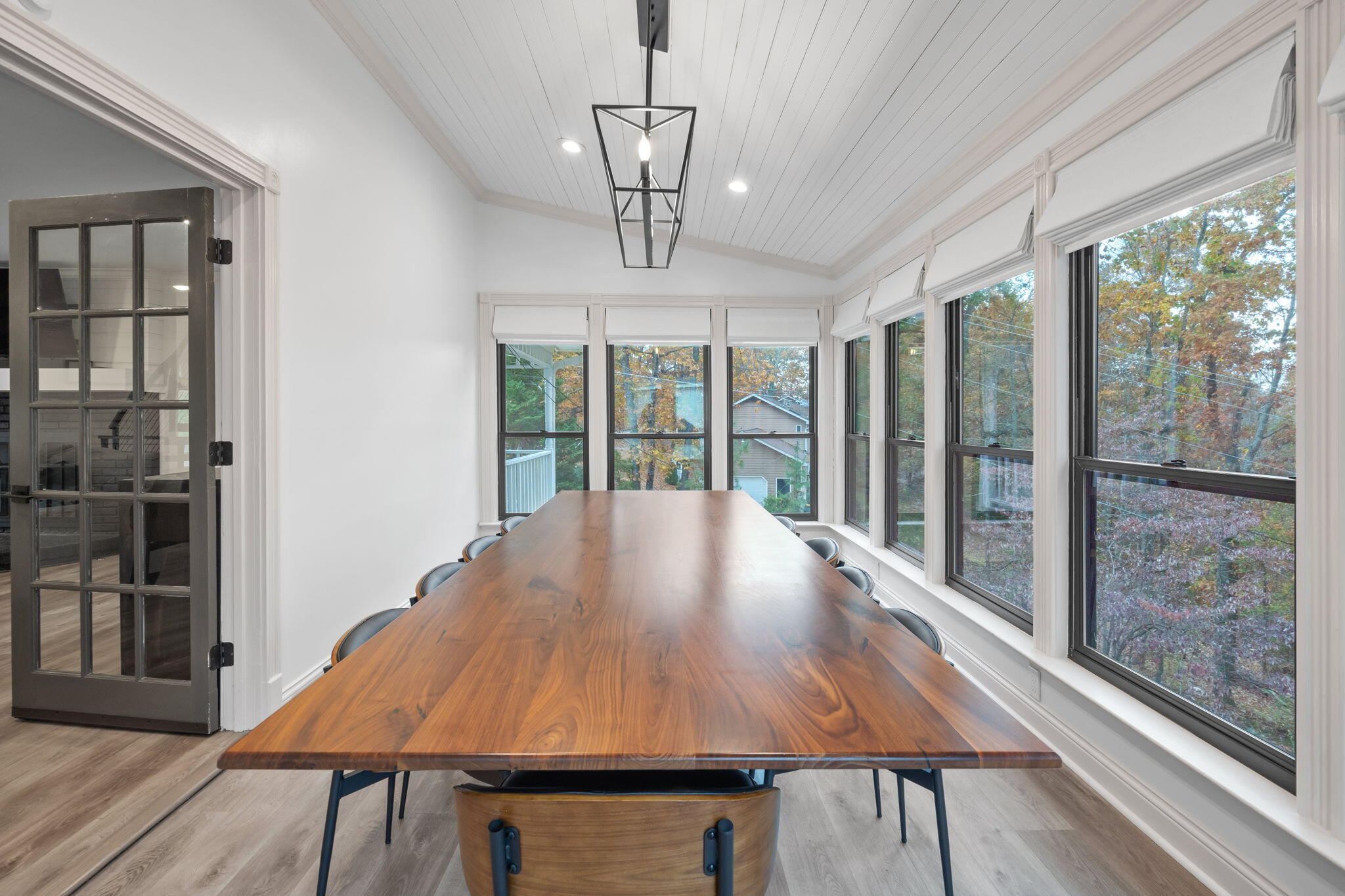 823 Brookhollow Lane