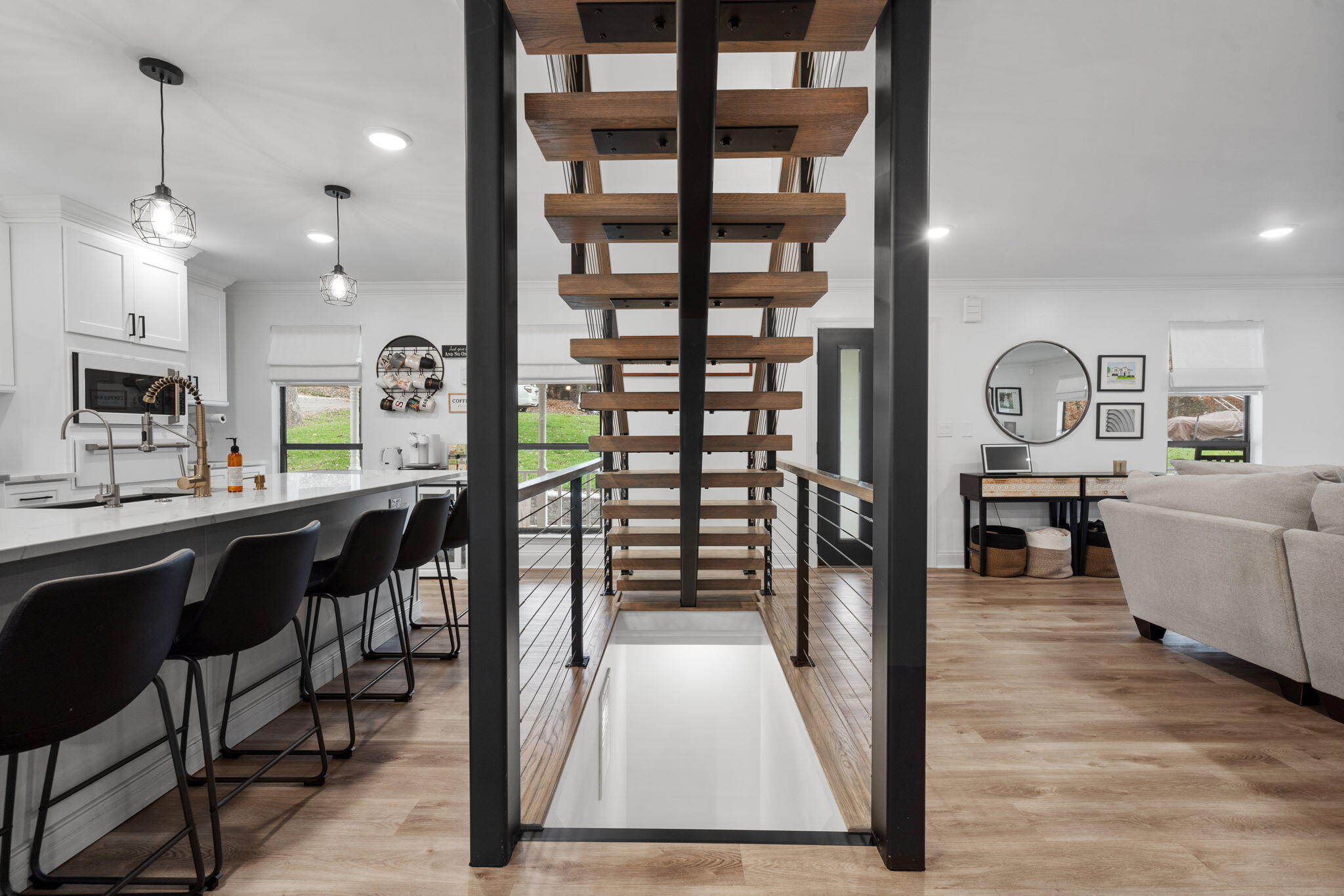 823 Brookhollow Lane