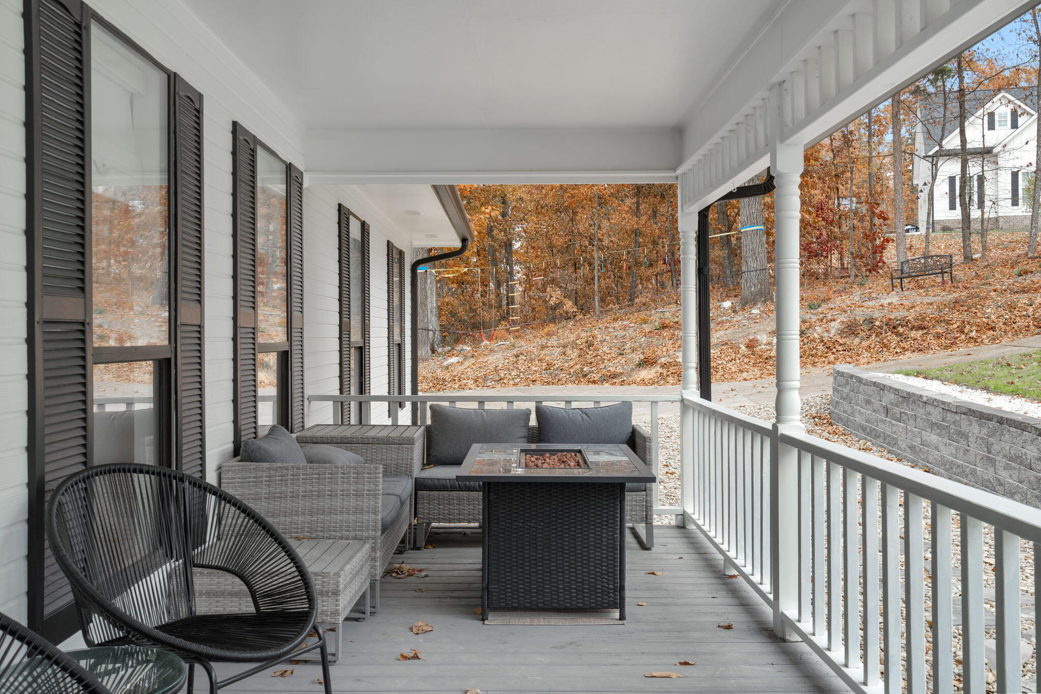 823 Brookhollow Lane