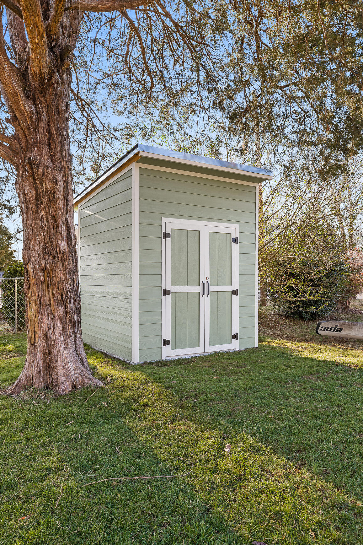 2506 Woodfin Ave