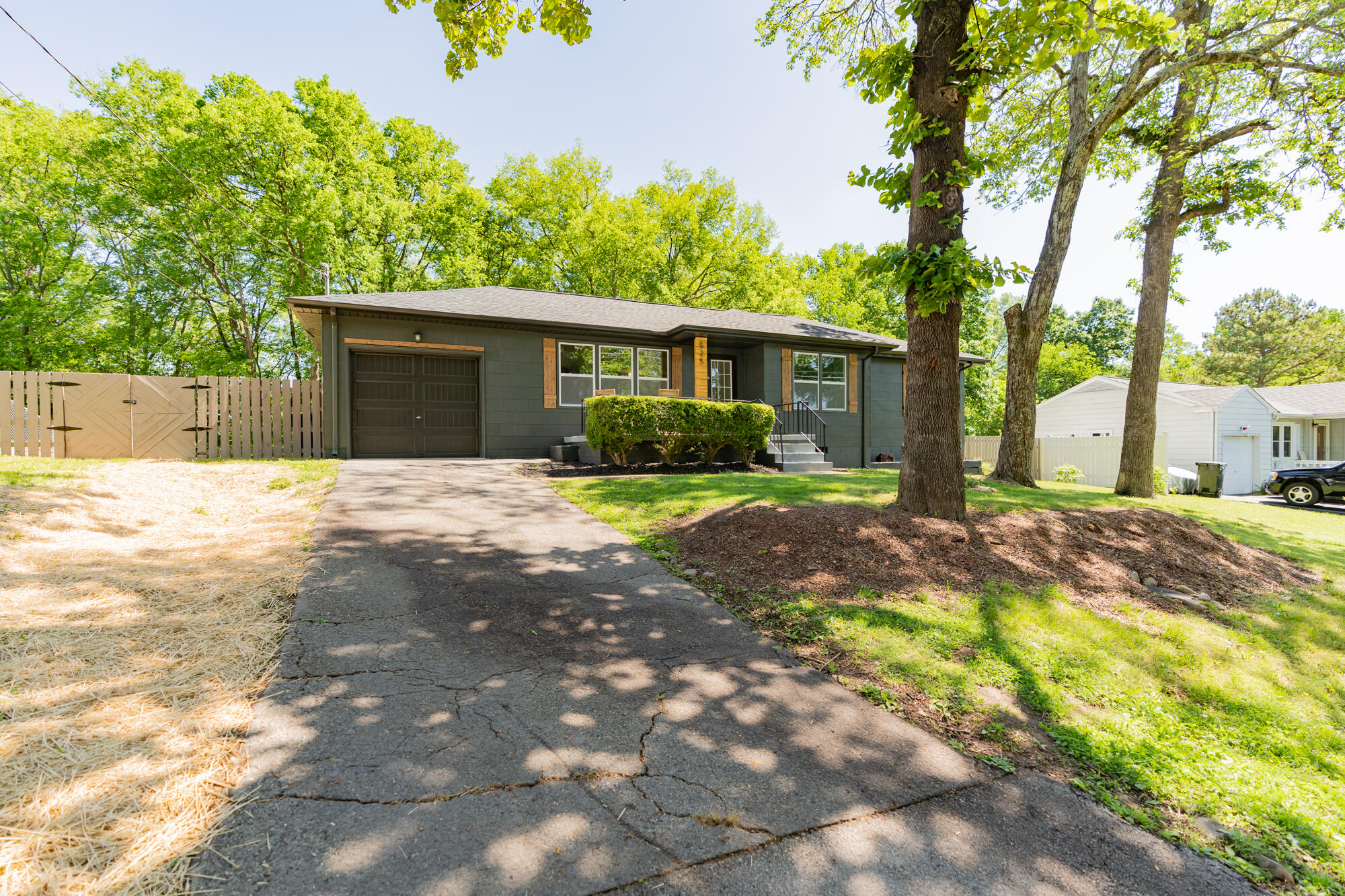 525 Mauldeth Rd
