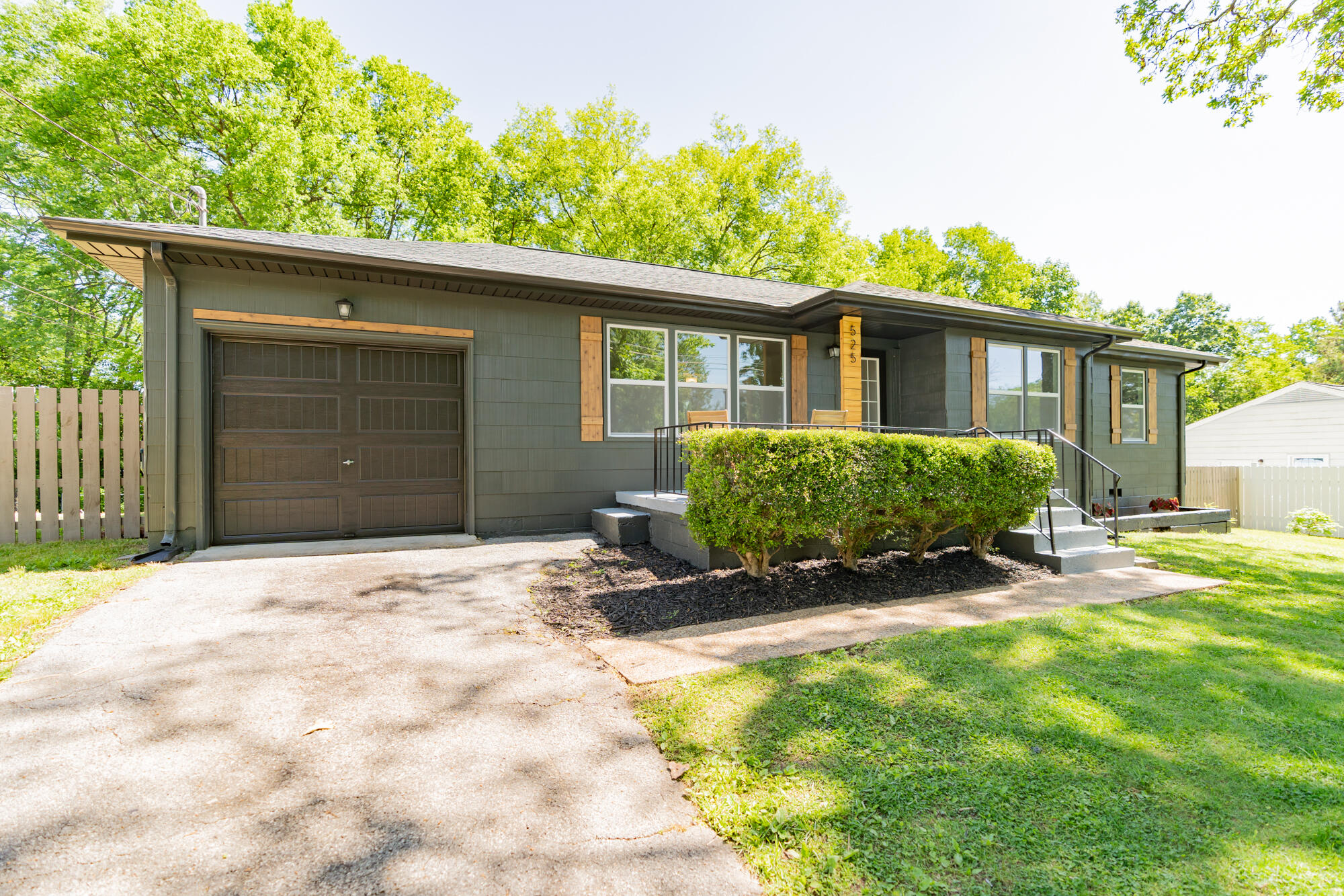 525 Mauldeth Rd
