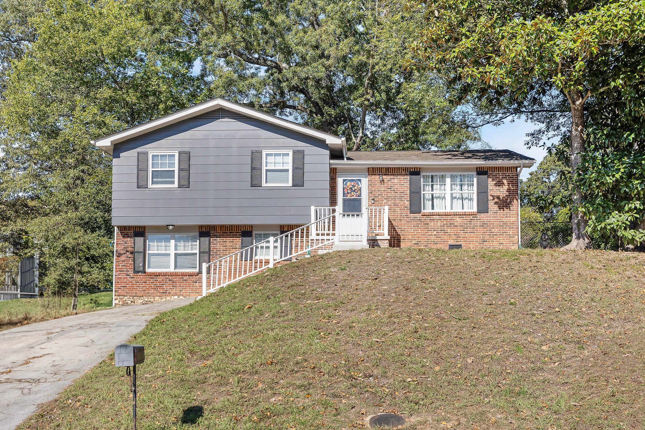 8925 Sherida Lane