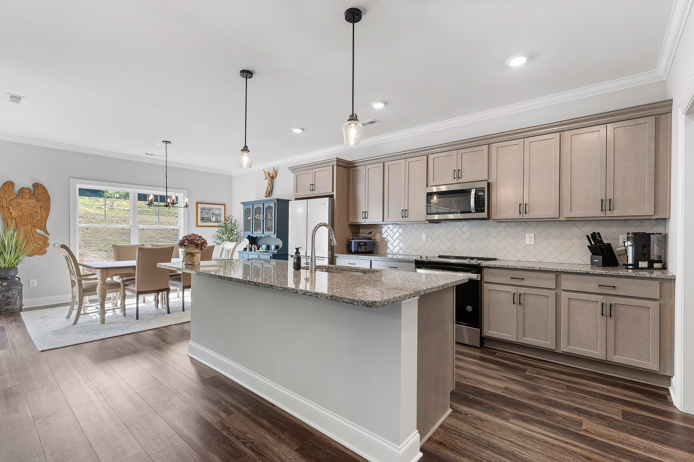 6428 Serenade Lane