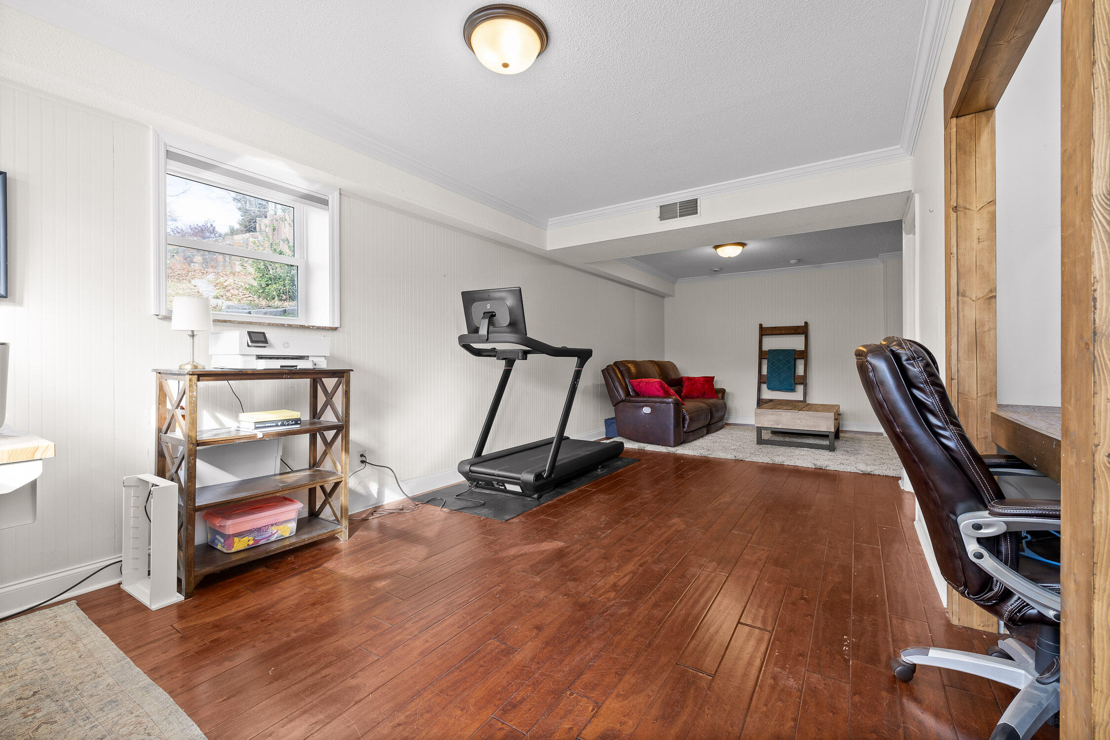 525 Oak Crest Lane
