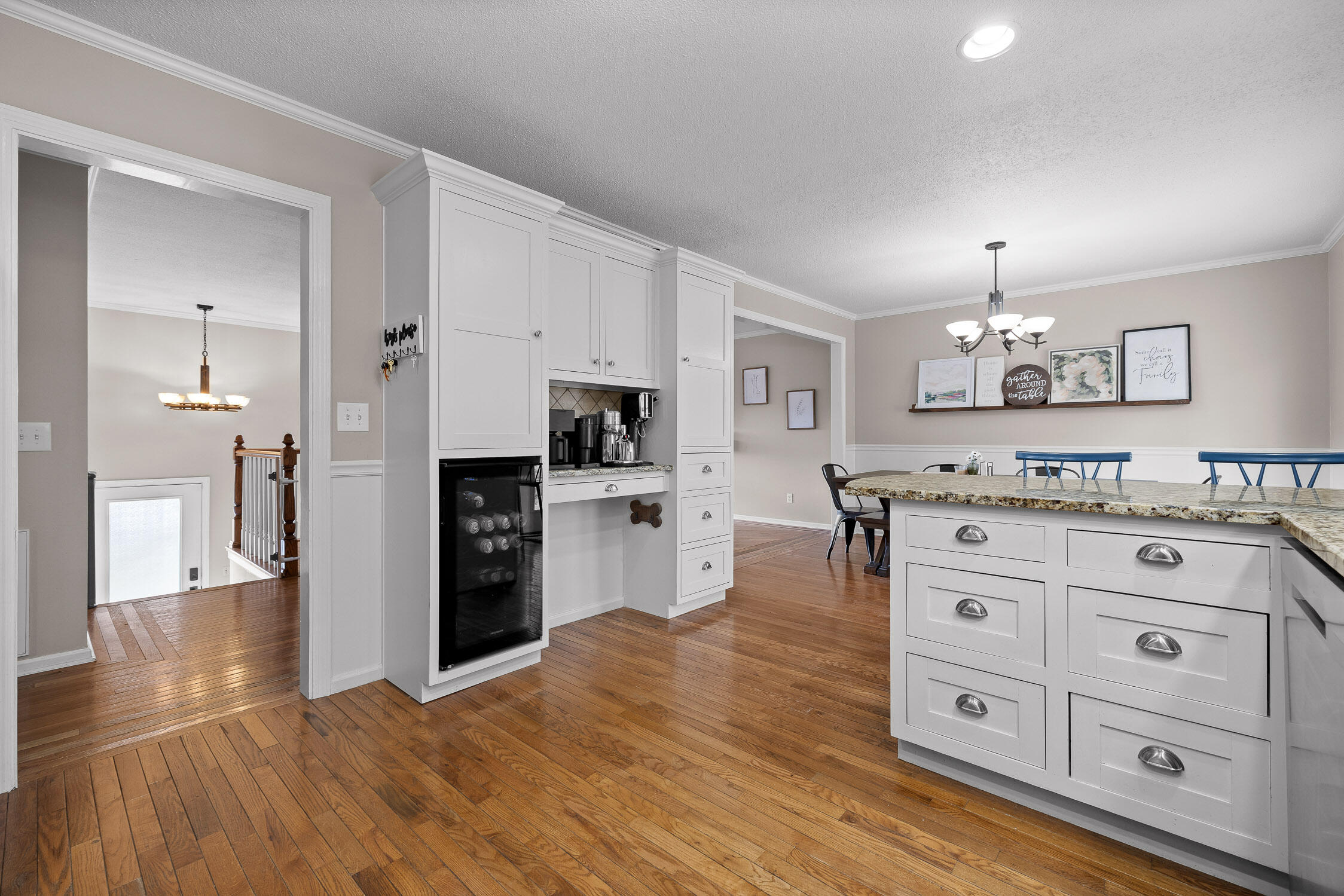 525 Oak Crest Lane