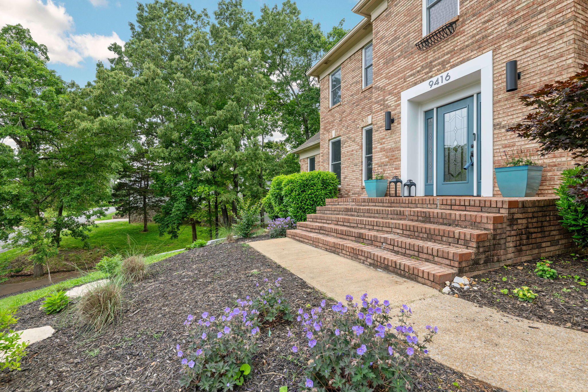 9416 Royal Mountain Drive