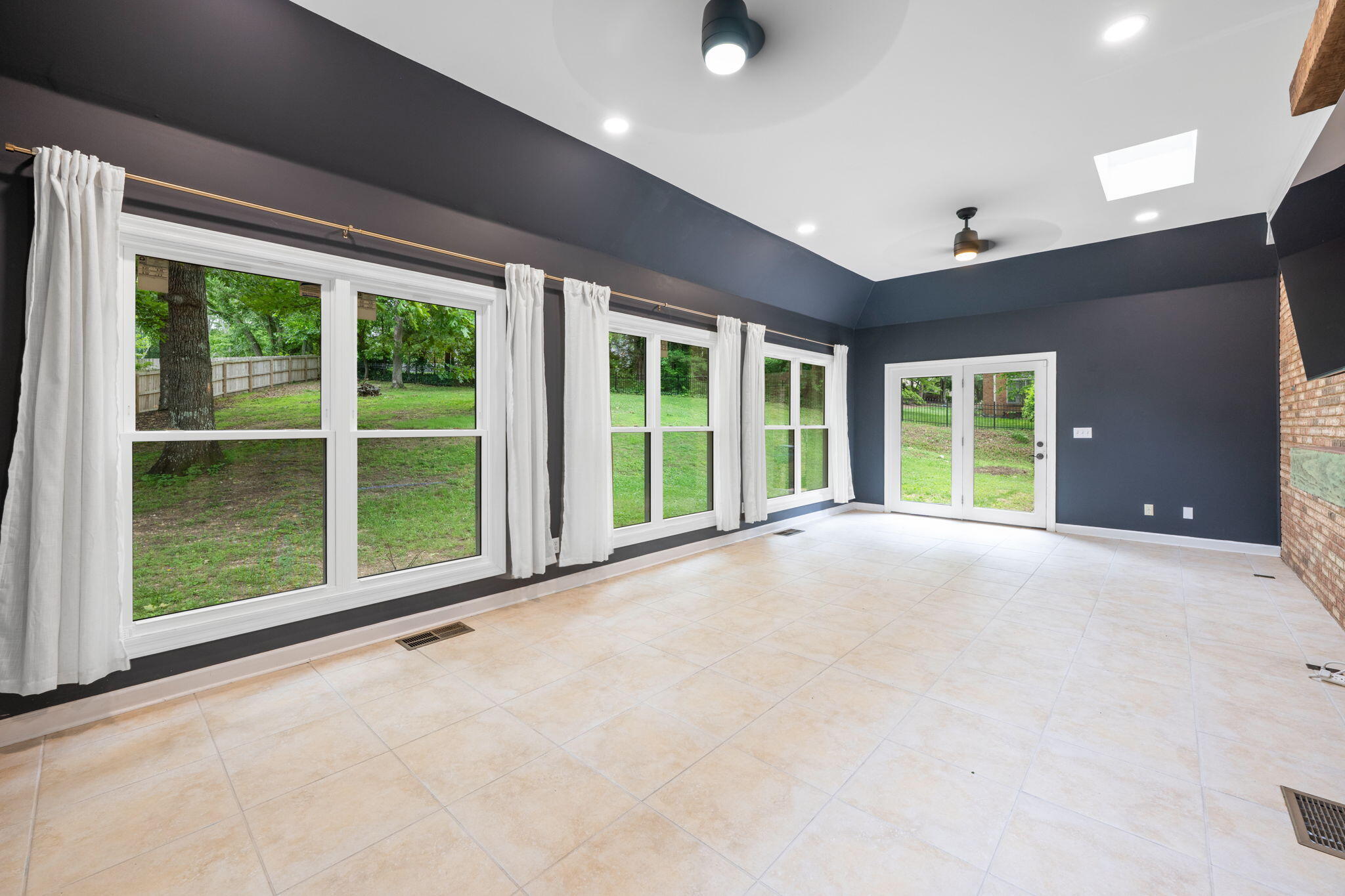 9416 Royal Mountain Drive